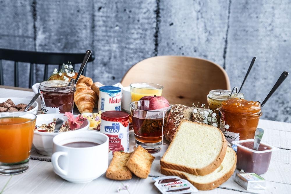 B&B Hotel Grenoble Centre Verlaine Bagian luar foto