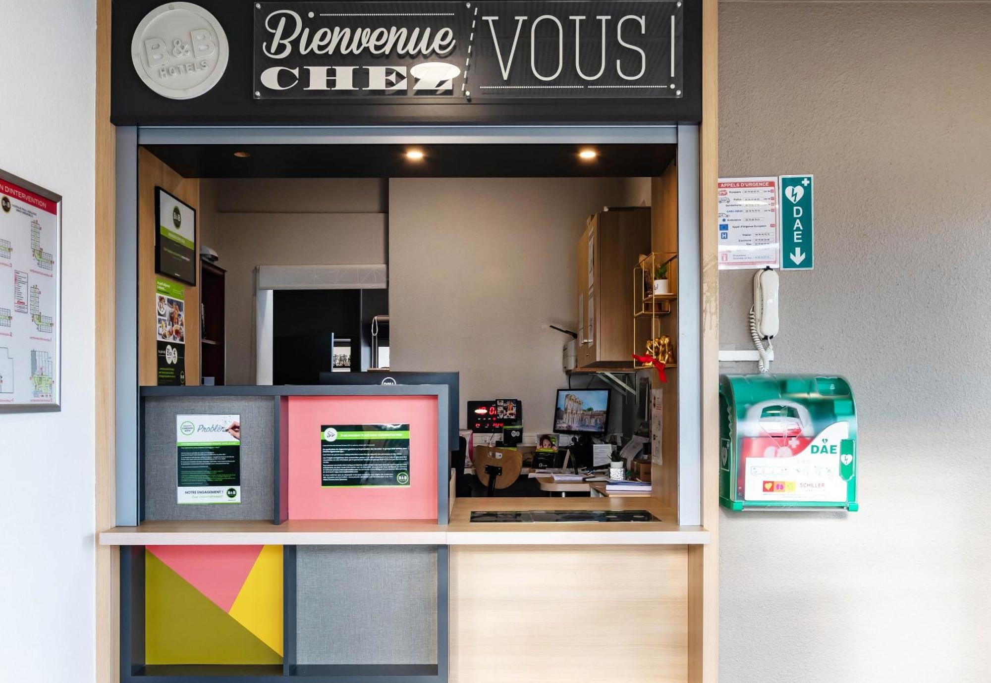 B&B Hotel Grenoble Centre Verlaine Bagian luar foto
