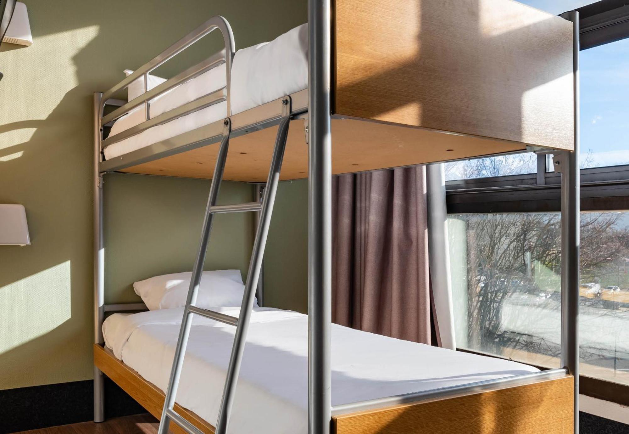 B&B Hotel Grenoble Centre Verlaine Bagian luar foto