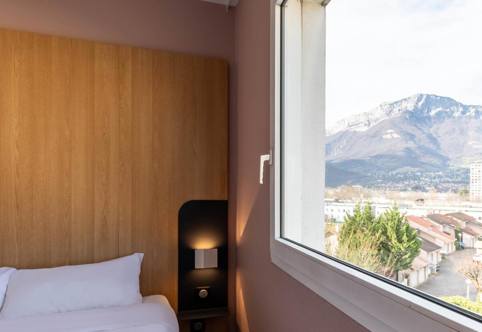 B&B Hotel Grenoble Centre Verlaine Bagian luar foto