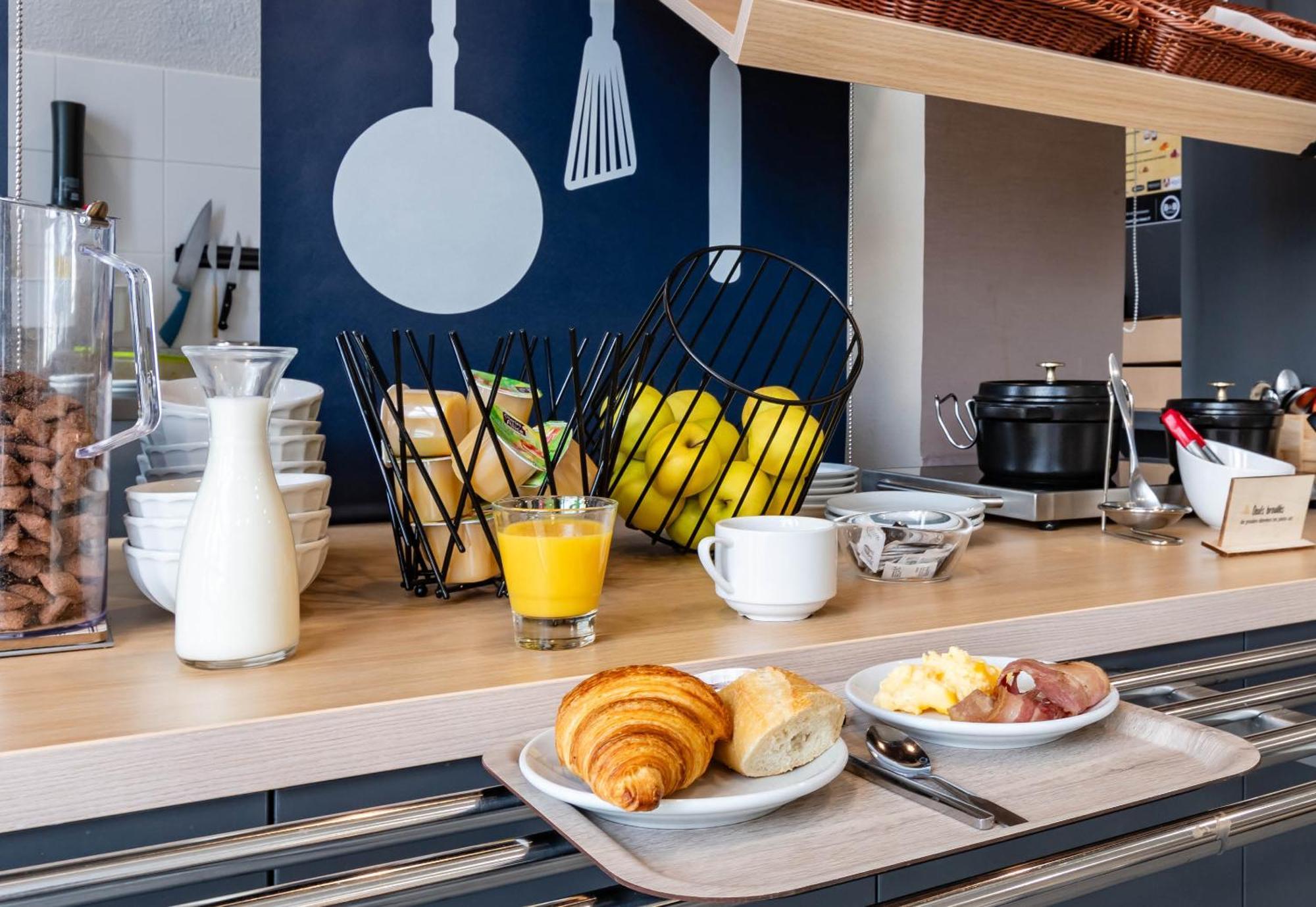 B&B Hotel Grenoble Centre Verlaine Bagian luar foto