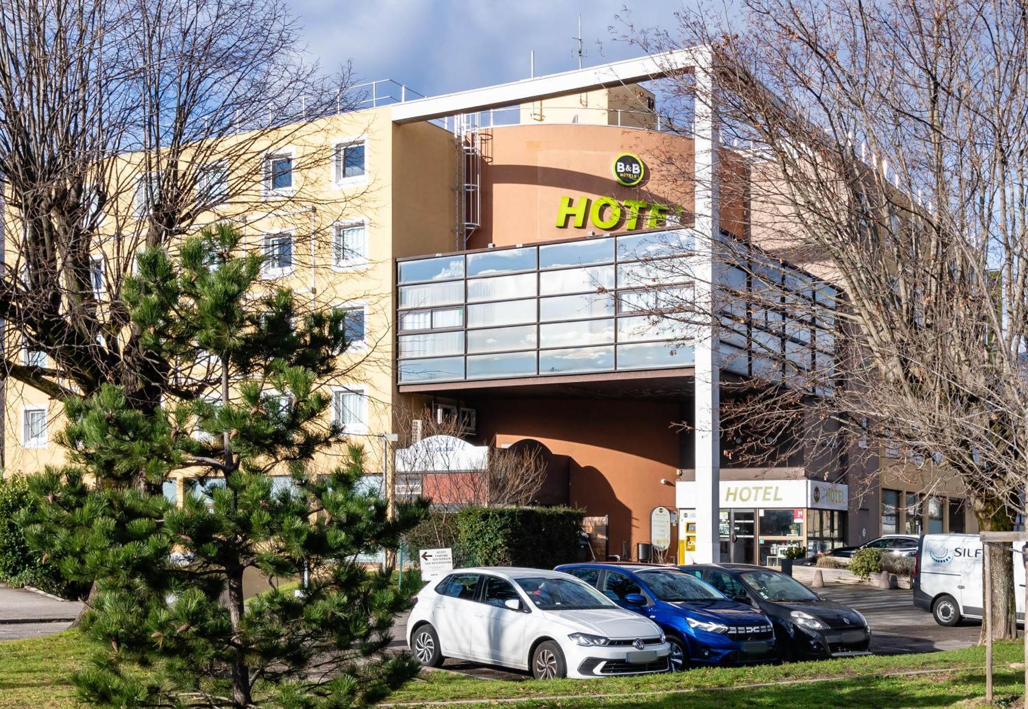 B&B Hotel Grenoble Centre Verlaine Bagian luar foto