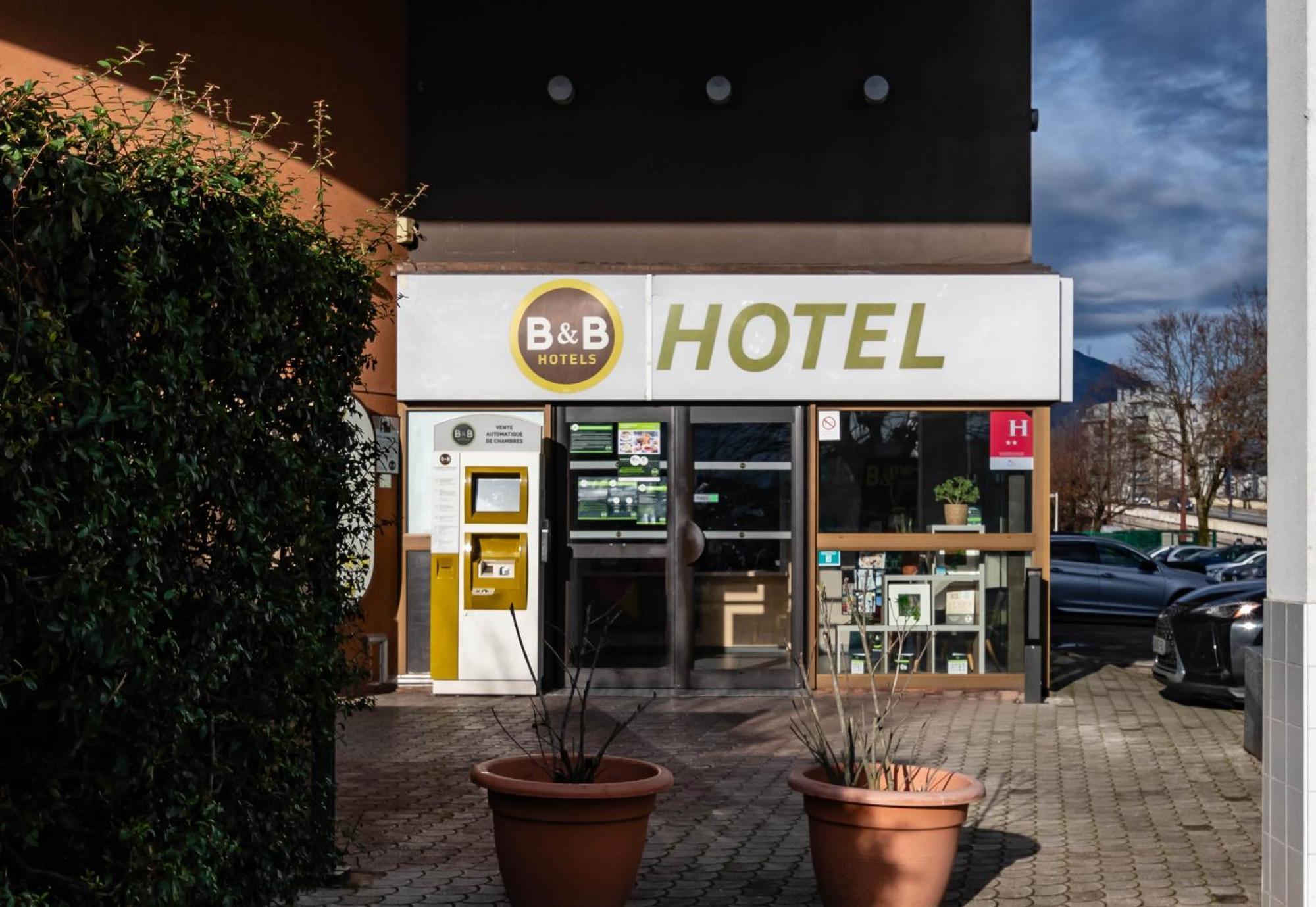 B&B Hotel Grenoble Centre Verlaine Bagian luar foto